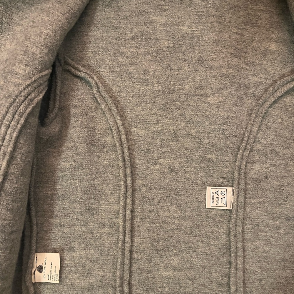Geiger Grey Cardigan - Picture 6 of 7